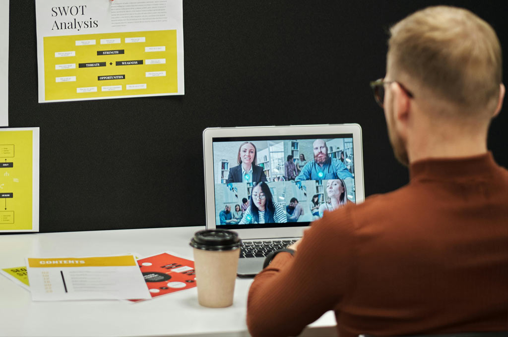 Intégration de solutions de visioconférence pour les entreprises